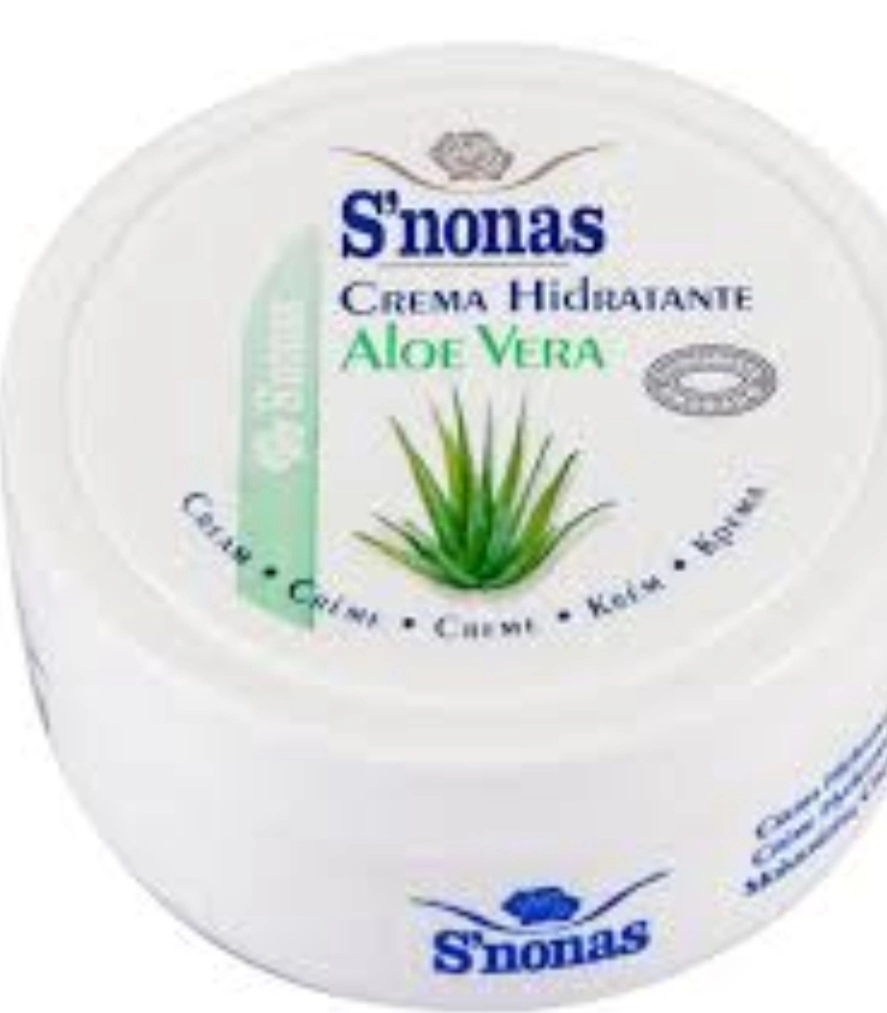 کرم مرطوب کننده و ابرسان الوورا اسنوناس